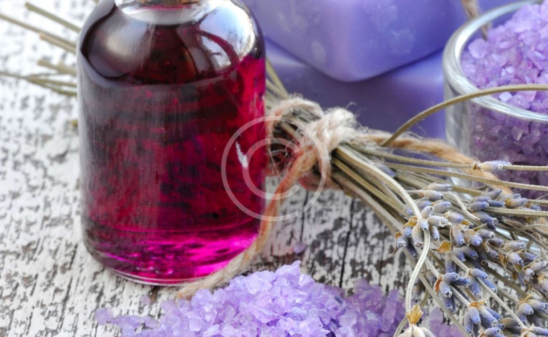 Exploring the Power of Aromatherapy: Enhancing Women’s Well-Being